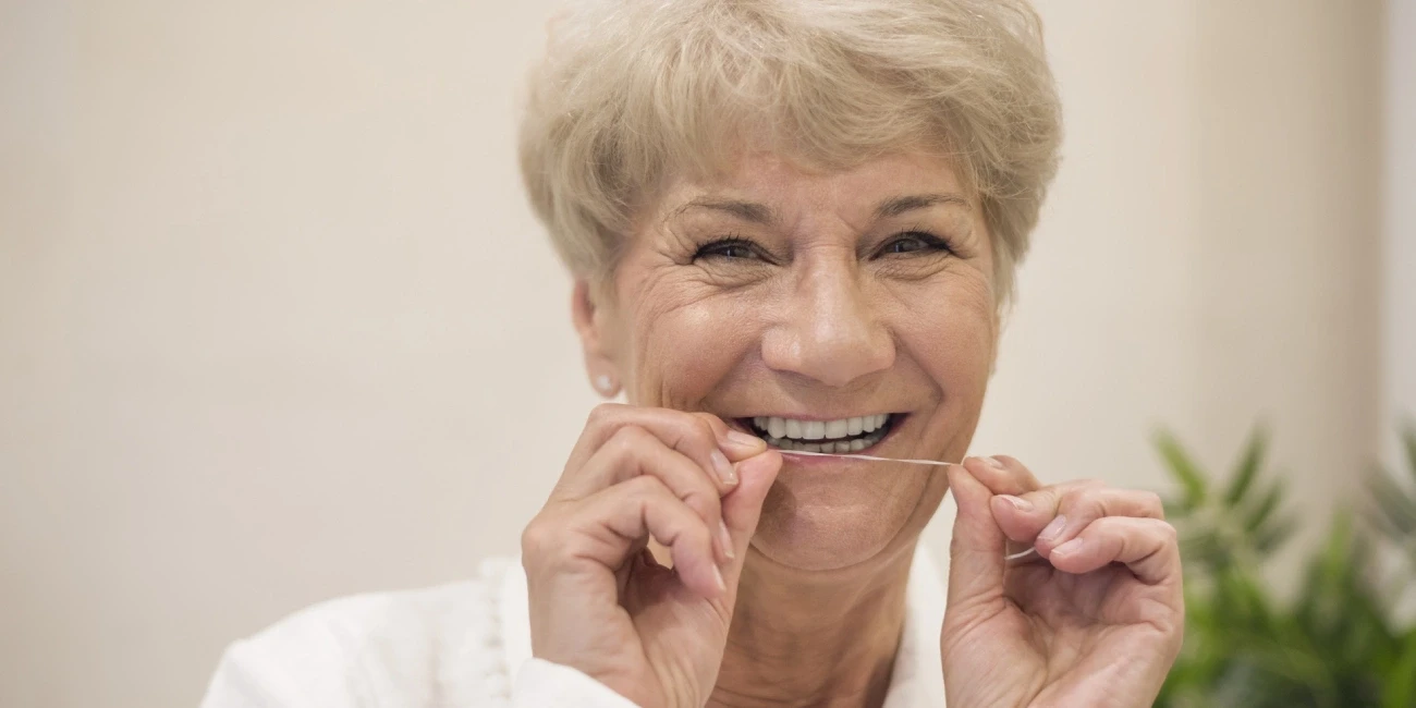 Próteses Dentárias: Recupere Seu Sorriso e Qualidade de Vida com Soluções Modernas