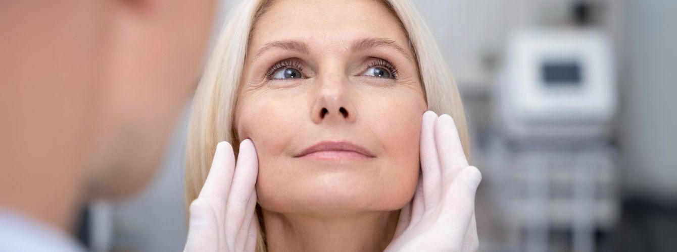 Dor de Dente Latejante à Noite? Saiba o que Fazer Antes de Procurar um Plantão Odontológico